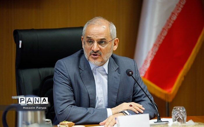 حاجی‌میرازیی مطرح کرد: احتمال درخواست کمک از صندوق ذخیره ارزی برای نوسازی مدارس