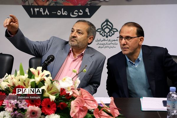 مراسم تکریم و تودیع قائم‌ مقام سازمان دانش‌آموزی