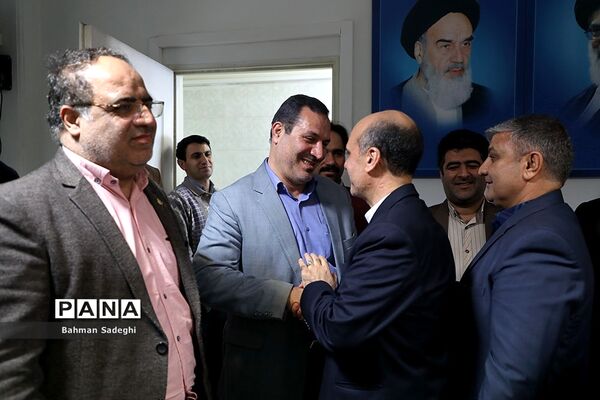 مراسم تکریم و تودیع قائم‌ مقام سازمان دانش‌آموزی