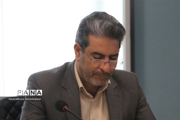 نشست هیات مدیره مجمع خیرین مدرسه ساز شهرستانهای استان تهران به میزبانی بنیاد خیریه شهیدان تقی زاده