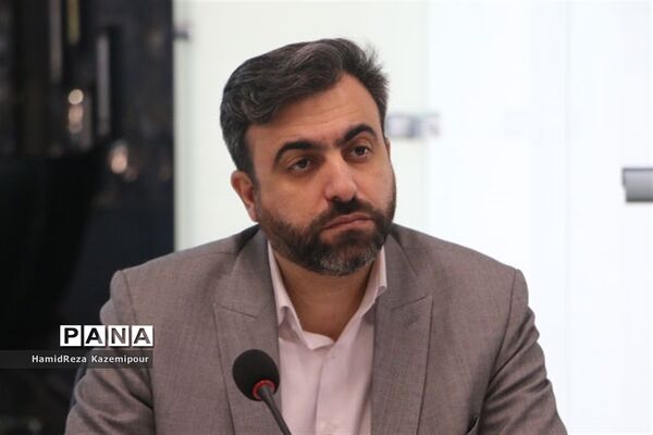نشست هیات مدیره مجمع خیرین مدرسه ساز شهرستانهای استان تهران به میزبانی بنیاد خیریه شهیدان تقی زاده