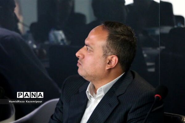 نشست هیات مدیره مجمع خیرین مدرسه ساز شهرستانهای استان تهران به میزبانی بنیاد خیریه شهیدان تقی زاده