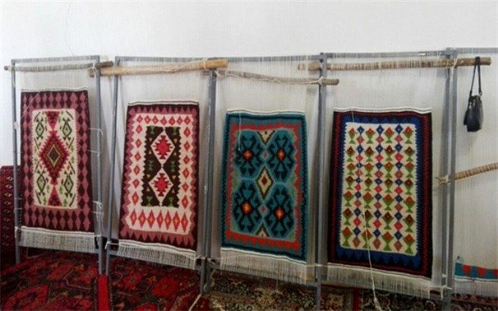 تاکنون  چهار دوره گلیم بافی در بهاباد برگزار شده است