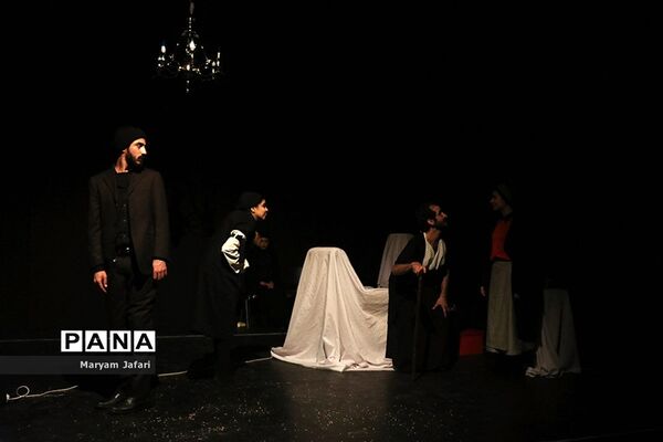 اجرای نمایش «نَسَخ»