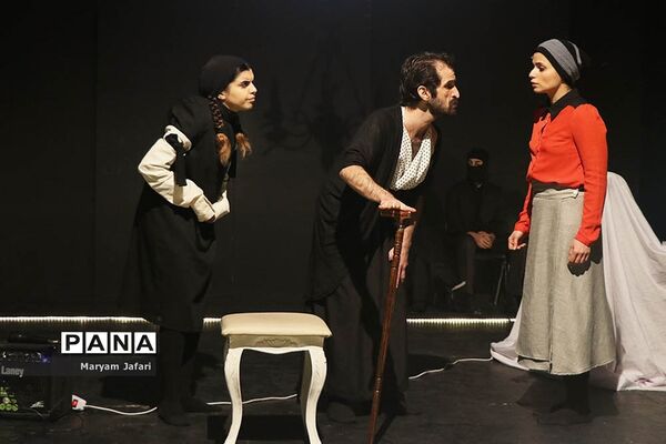 اجرای نمایش «نَسَخ»