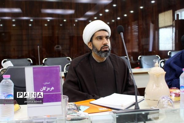 کار گروه کیفیت بخشی به فعالیت های قرآنی در بوشهر