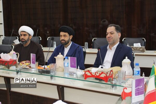 کار گروه کیفیت بخشی به فعالیت های قرآنی در بوشهر