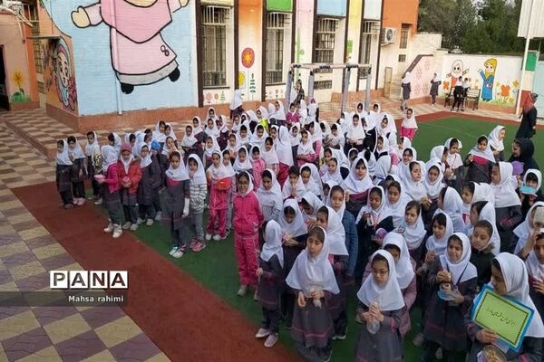 طرح لقمه مادرانه در مدارس آبادان