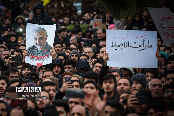 راهپیمایی دانشجویان تهران در پی شهادت سپهبد قاسم سلیمانی