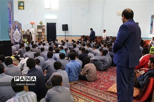 محفل انس با قرآن با رویکرد بصیرت انقلابی