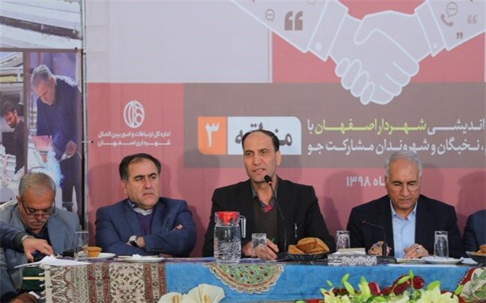 شهروندان برای نجات میدان امام علی(ع) از وضعیت کنونی به مدیریت شهری کمک کنند