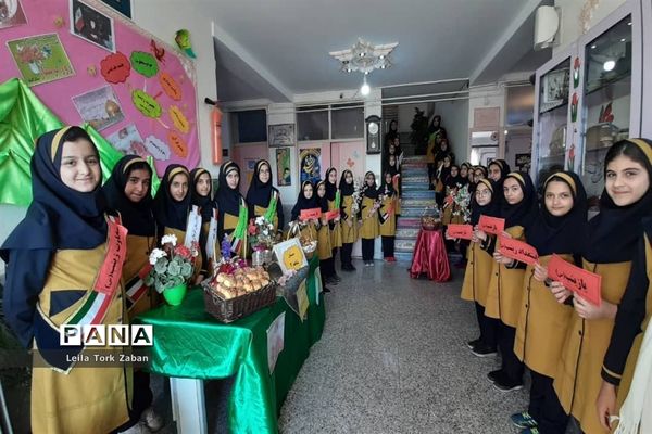 جشن ولادت حضرت زینب (س) در دبستان شاهد ٢ ملایر