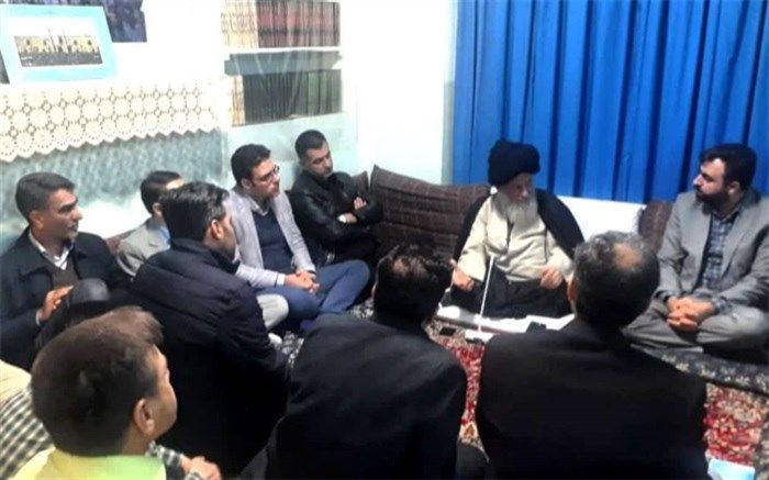 با مشارکت  همگان نسبت به تربیت دینی و هویت ملی جوانان تلاش کنیم