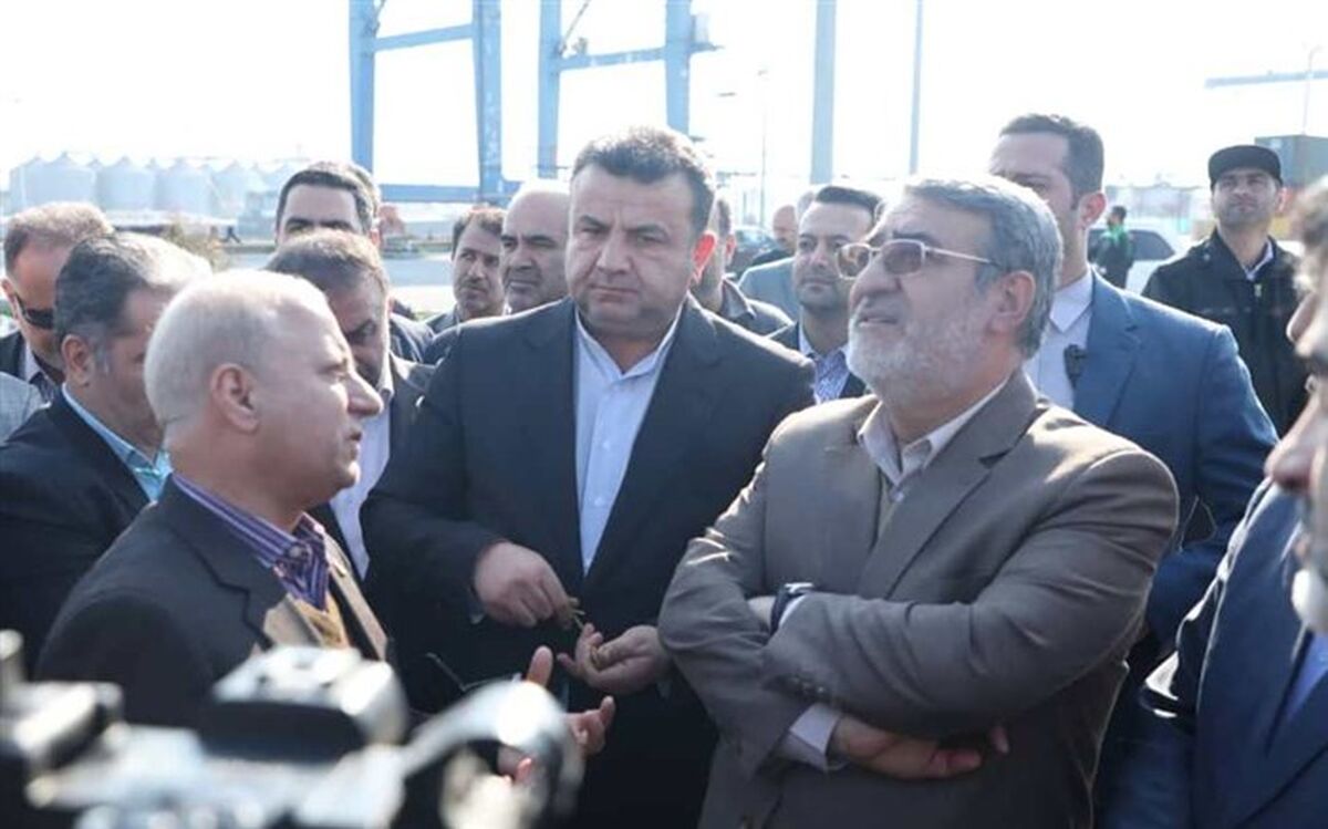 وزیر کشور از بندر امیرآباد بازید کرد