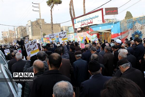 راهپیمایی مردم اسلامشهردرمحکومیت جنایت آمریکا و شهادت سردار سلیمانی