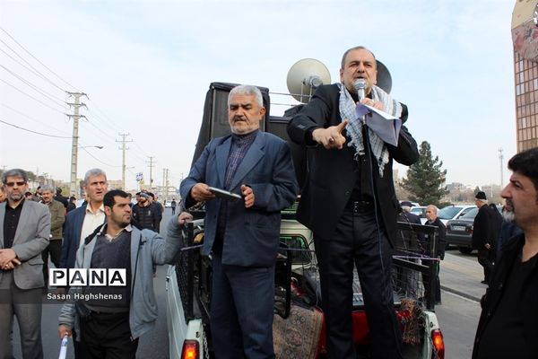 راهپیمایی مردم اسلامشهردرمحکومیت جنایت آمریکا و شهادت سردار سلیمانی