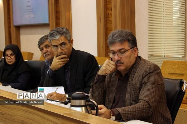 نشست شورای آموزش و پرورش خوزستان در استانداری