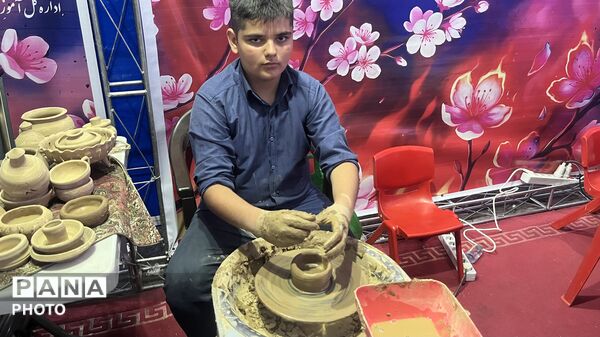 افتتاح غرفه‌هاى «قرار فرهنگی» مناطق ۱۹ گانه تهران