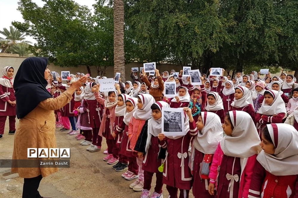 ادای احترام دانش‌آموزان مدارس زرین دشت به سردار شهید قاسم سلیمانی