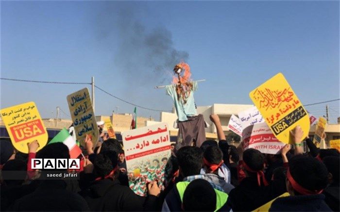 راهپیمایی دانش آموزان دبیرستان خاتم الانبیاءناحیه یک علیه اقدامات تروریستی آمریکا