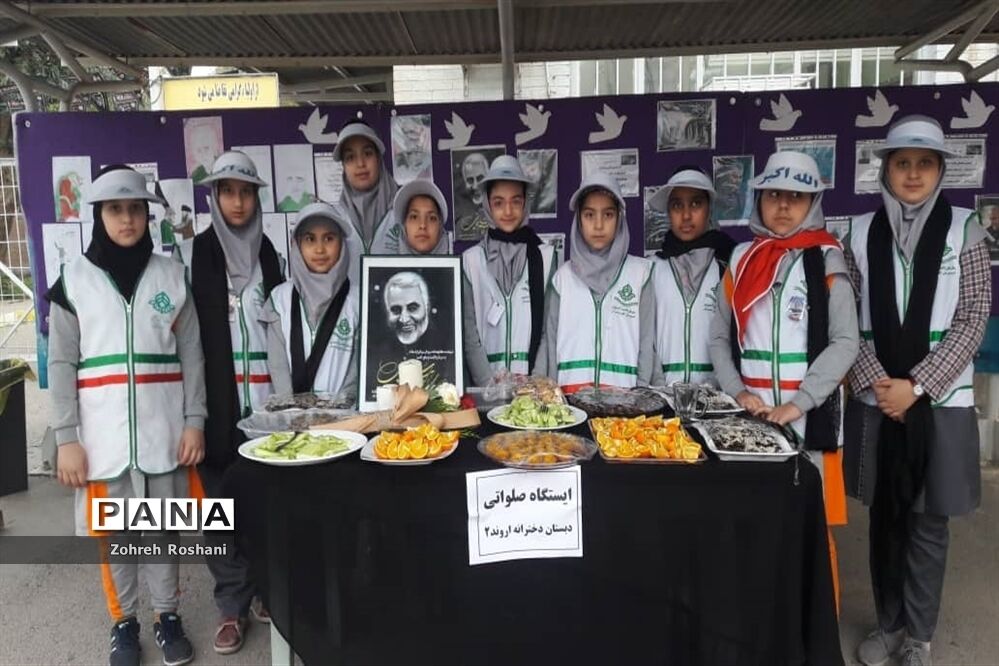 برپایی  کارگاه مهارتی آشنایی با سردار شهید قاسم سلیمانی در دبستان دخترانه اروند ناحیه ۲ اهواز
