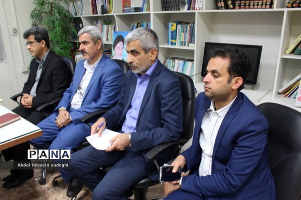 جلسه برنامه ریزی اجلاسیه شهدای دانش‌آموزی  و فرهنگیان استان بوشهر