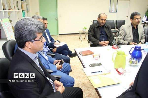 جلسه برنامه ریزی اجلاسیه شهدای دانش‌آموزی  و فرهنگیان استان بوشهر