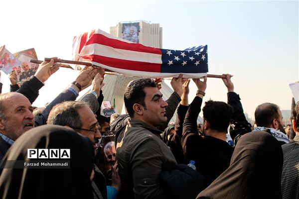 مراسم تشییع پیکر مطهرشهید حاج قاسم سلیمانی و همرزمان شهیدش در تهران