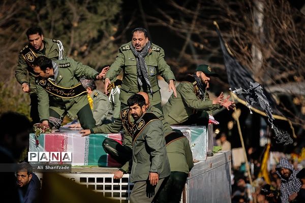 تشییع پیکر شهدای مقاومت در تهران