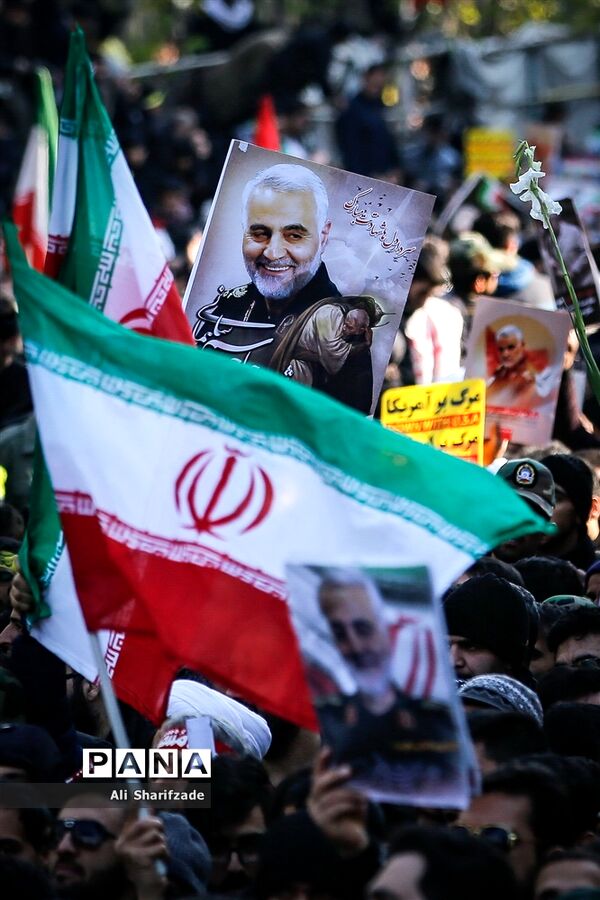 تشییع پیکر شهدای مقاومت در تهران