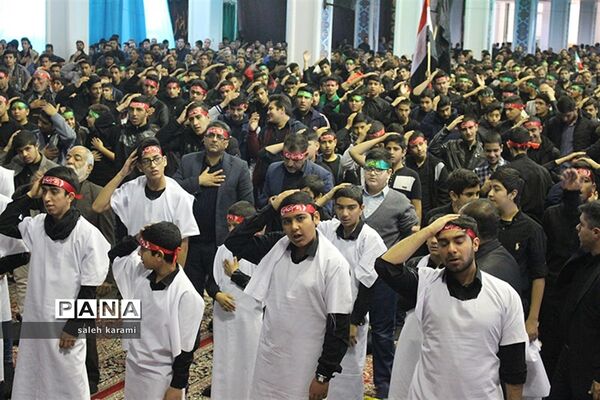 عزاداری فرهنگیان و دانش‌آموزان