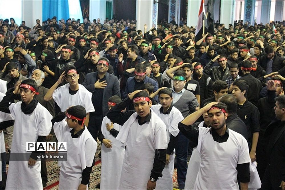 عزاداری فرهنگیان و دانش‌آموزان