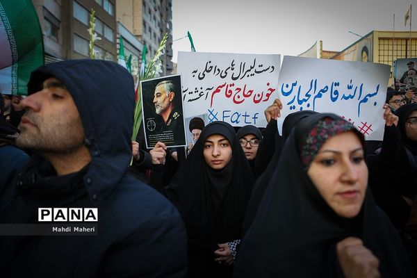 تشییع پیکر شهدای مقاومت در تهران-3