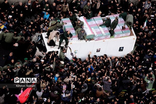 تشییع پیکر شهدای مقاومت در تهران-4