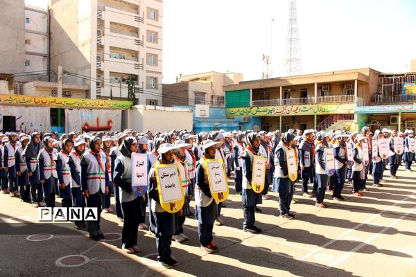 آیین  توزیع شیر رایگان در مدارس خوزستان
