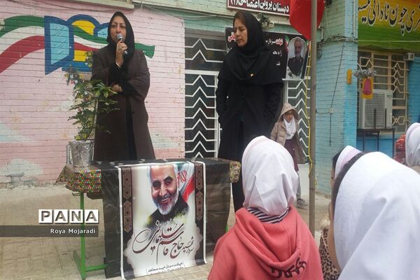برگزاری نمایشگاه نقاشی در آموزشگاه پروین به‌مناسبت شهادت سردار مقاومت در خراسان شمالی