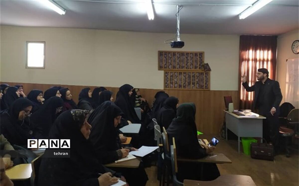 برگزاری دوره توانمندسازی  نیروی انسانی در منطقه 7