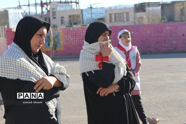 عزاداری دانش آموزان پیشتاز مدرسه جهادگران یاسوج در سوگ سردار دلها