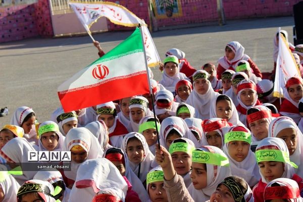 عزاداری دانش آموزان پیشتاز مدرسه جهادگران یاسوج در سوگ سردار دلها