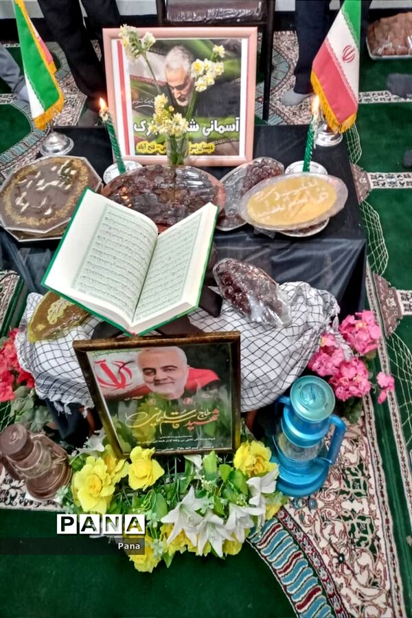 سوگواری دانش‌آموزان پیشتاز فارس در رثای سردار شهید قاسم سلیمانی