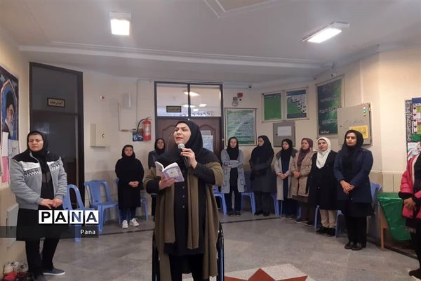 سوگواری دانش‌آموزان پیشتاز فارس در رثای سردار شهید قاسم سلیمانی