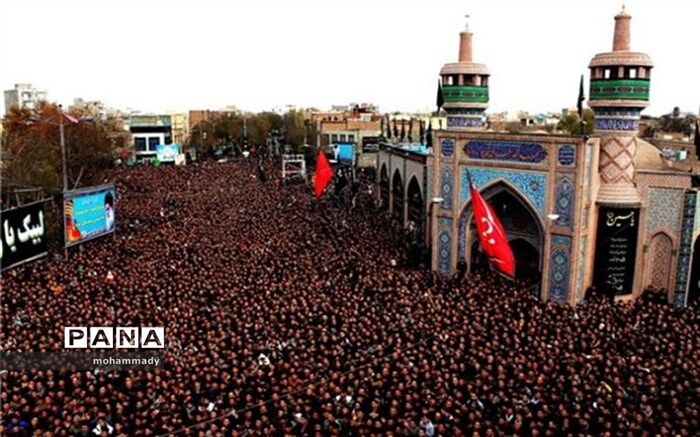طنین ندای کلنا قاسم سلیمانی درتجمع بزرگ مردم انقلابی و قدرشناس اردبیل