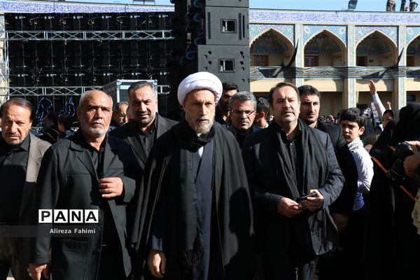 راهپیمایی عظیم مردم شیراز در پی شهادت سردار سپهبد قاسم سلیمانی