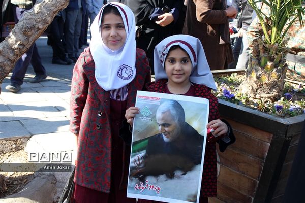 راهپیمایی مردم شیراز در مراسم بزرگداشت سردار شهید حاج قاسم سلیمانی