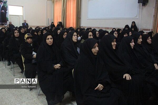 گرامیدشت فرهنگیان ناحیه 3 تبریز به مناسبت شهادت سپهبد قاسم سلیمانی