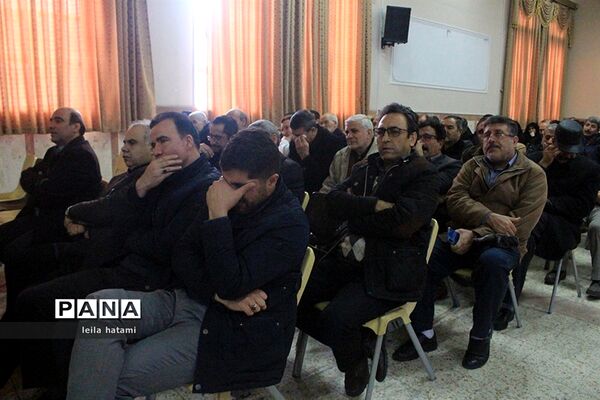 گرامیدشت فرهنگیان ناحیه 3 تبریز به مناسبت شهادت سپهبد قاسم سلیمانی