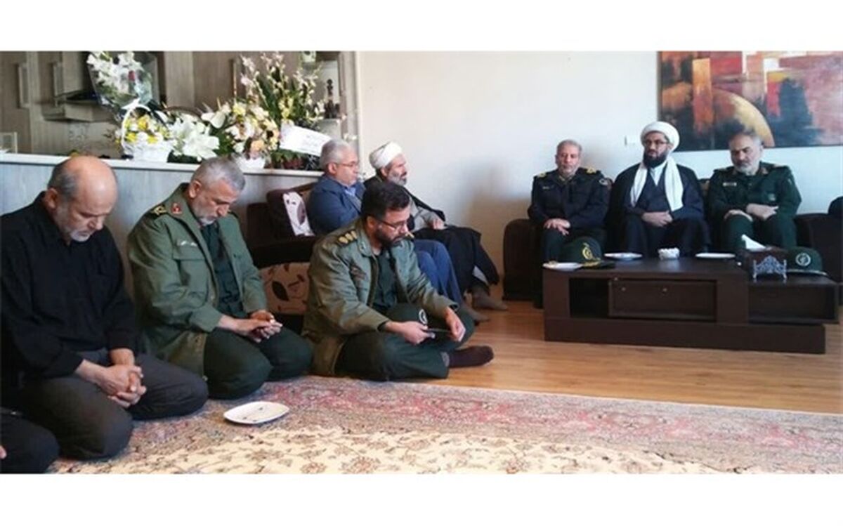 دلجویی از خانواده شهدای سانحه هواپیمای اوکراینی در همدان