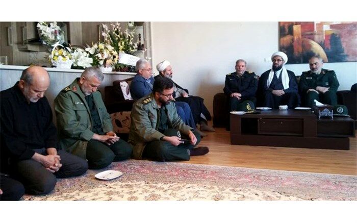 دلجویی از خانواده شهدای سانحه هواپیمای اوکراینی در همدان