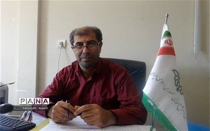 جامعه فرهنگیان و دانش آموزان چناران مقام شامخ شهید "سپهبد حاج قاسم سلیمانی" را پاس داشتند