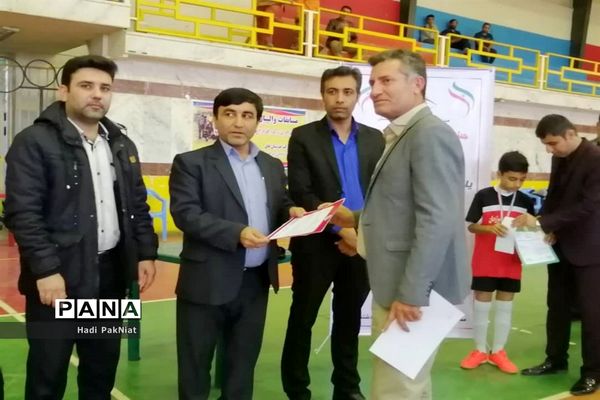 مسابقات فوتسال مدارس ابتدایی شهرستان دشتستان